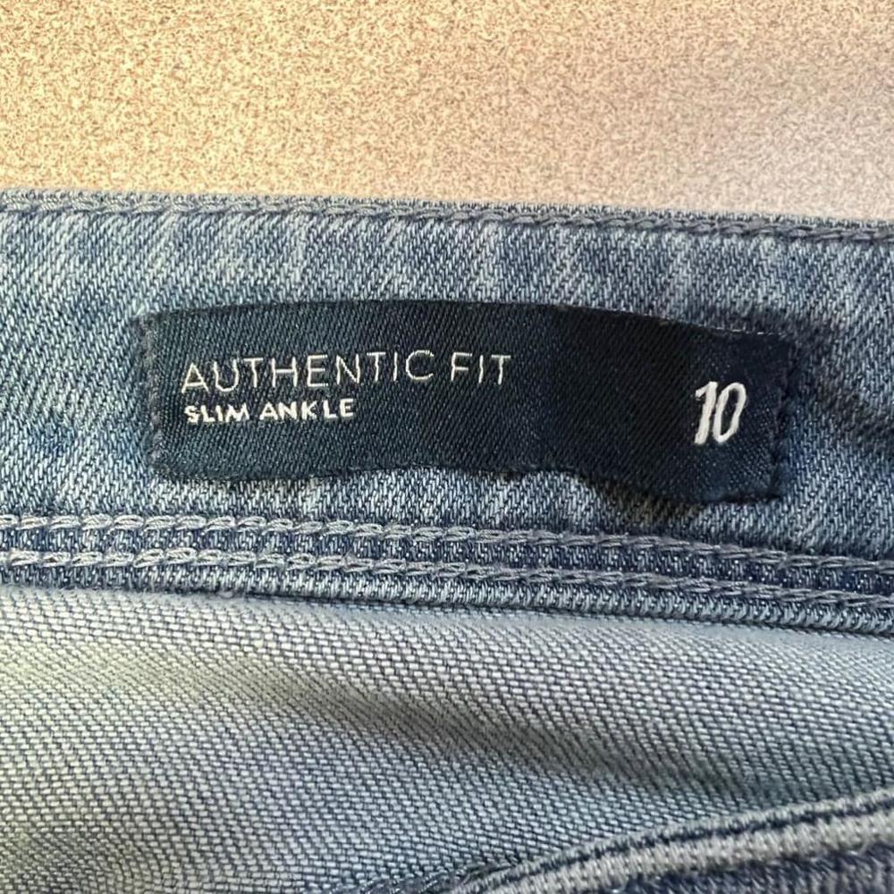 J Jill Women's Authentic Fit Slim Ankle Light Wash Jeans - Size 10 - Picture 3 of 16